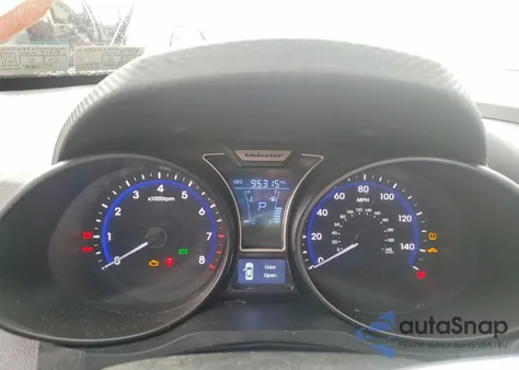 2015 Hyundai Veloster Turbo z USA, uszkodzony, nr VIN KMHTC6AE5FU222306